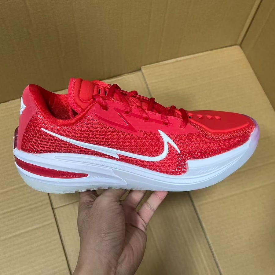 View 5 - White / Red