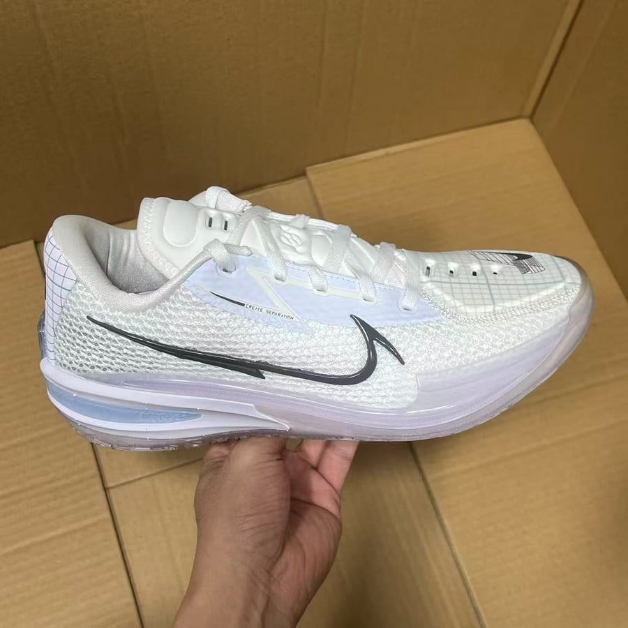 View 2 - White / Grey