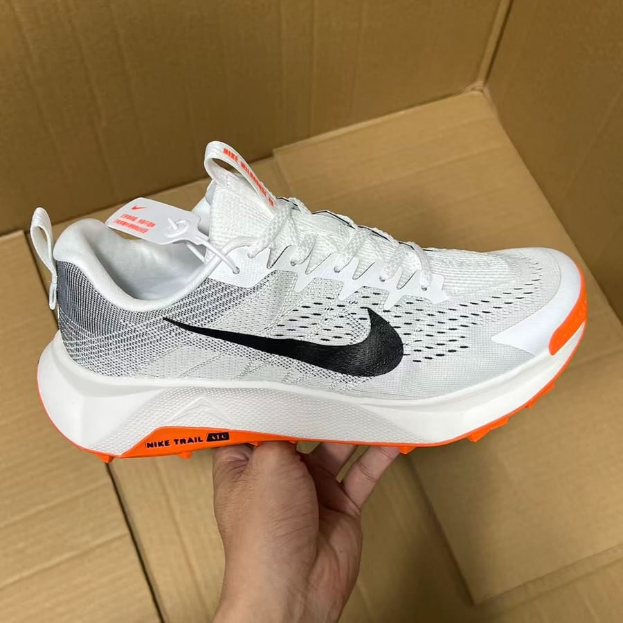View 5 - Black / Orange