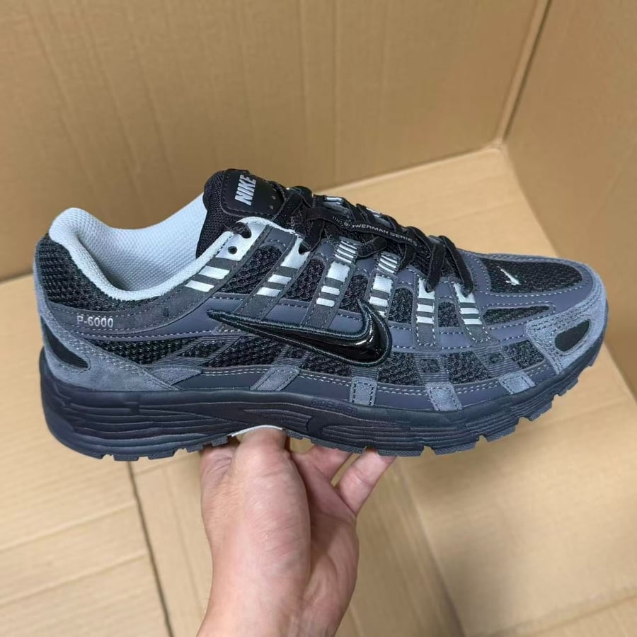 View 2 - Black / Grey