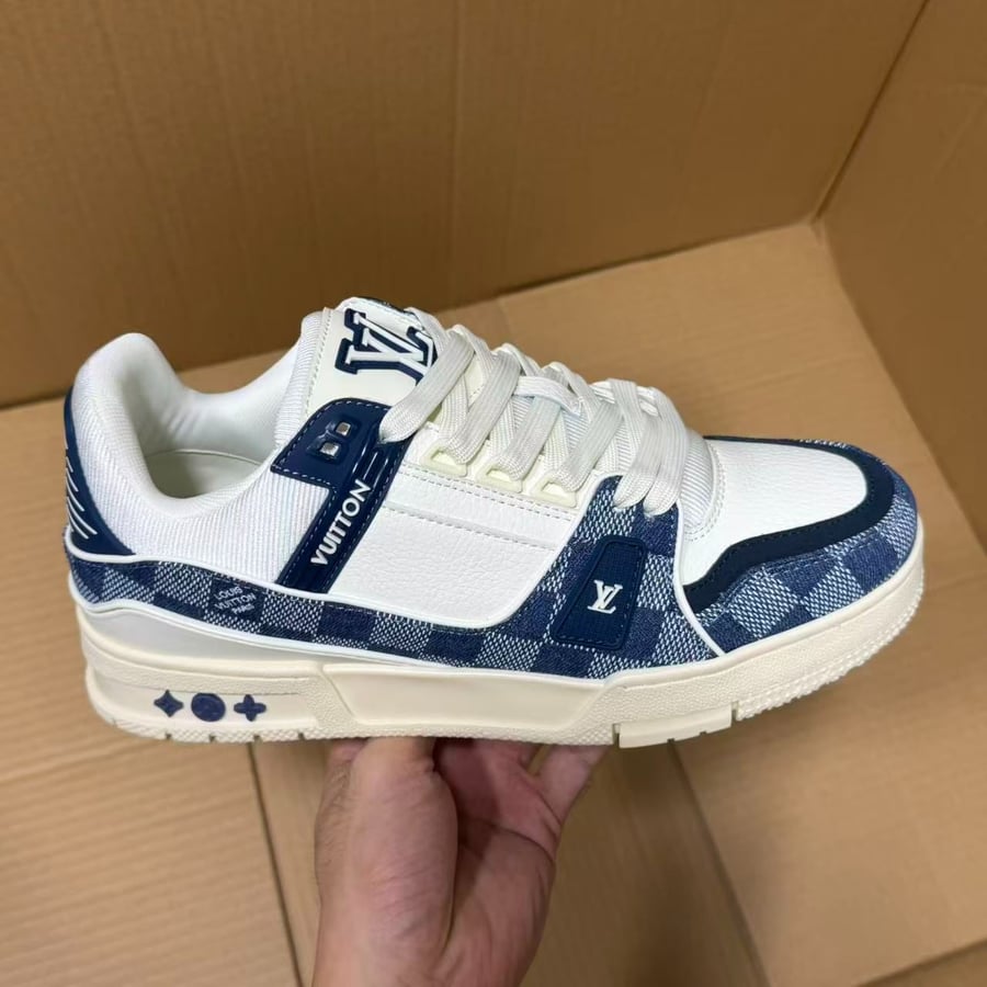 View 7 - White / Blue