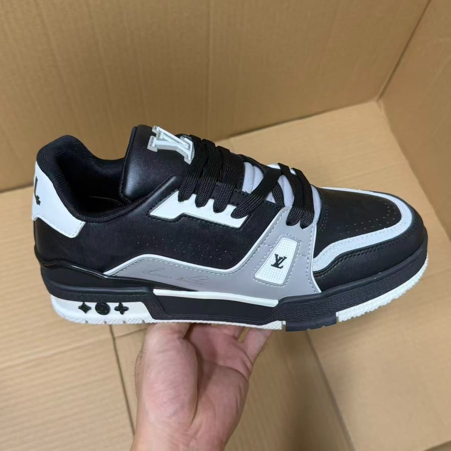 View 5 - Black / Grey