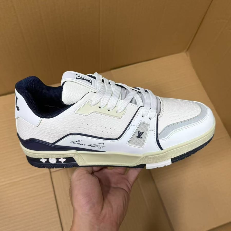 View 6 - White / Blue