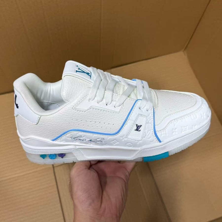 View 7 - White / Blue