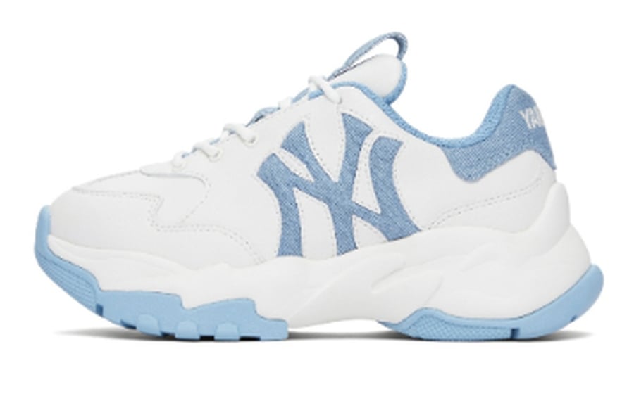 View 3 - White / Blue