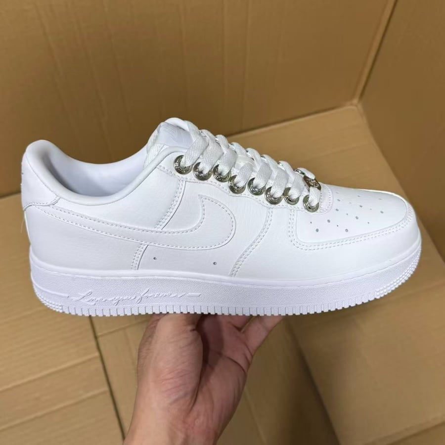 View 3 - White