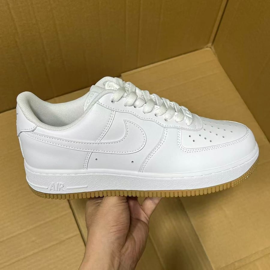 View 4 - White