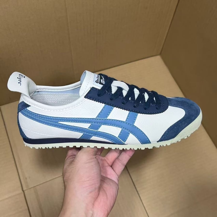 View 4 - White / Blue