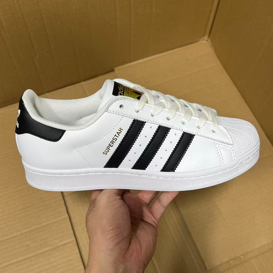 Sneakers Batch Top Layer Superstar Series