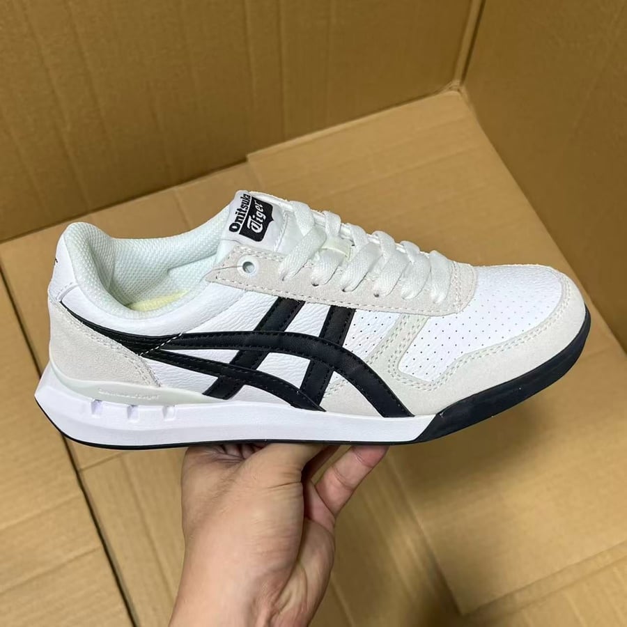 View 4 - Black / Grey