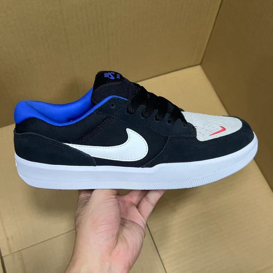 View 3 - Black / Blue