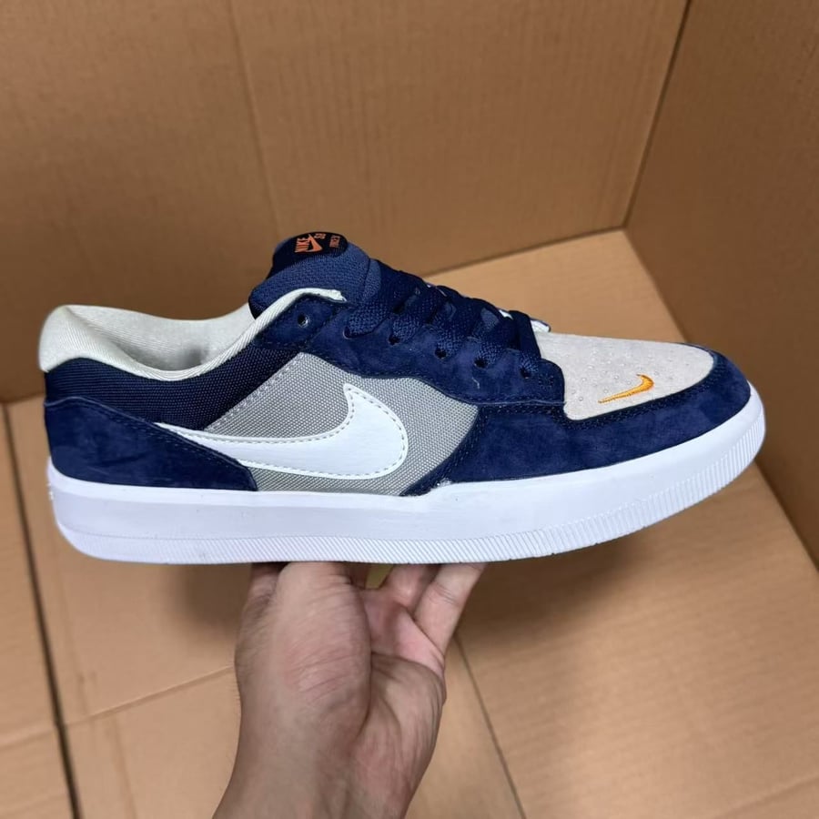 View 7 - Blue