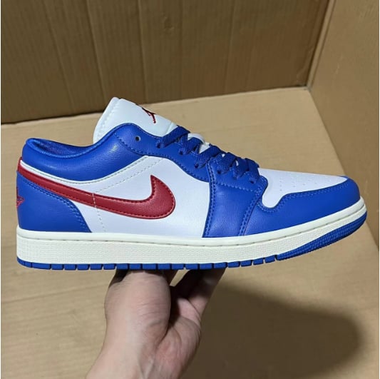 View 3 - White / Blue