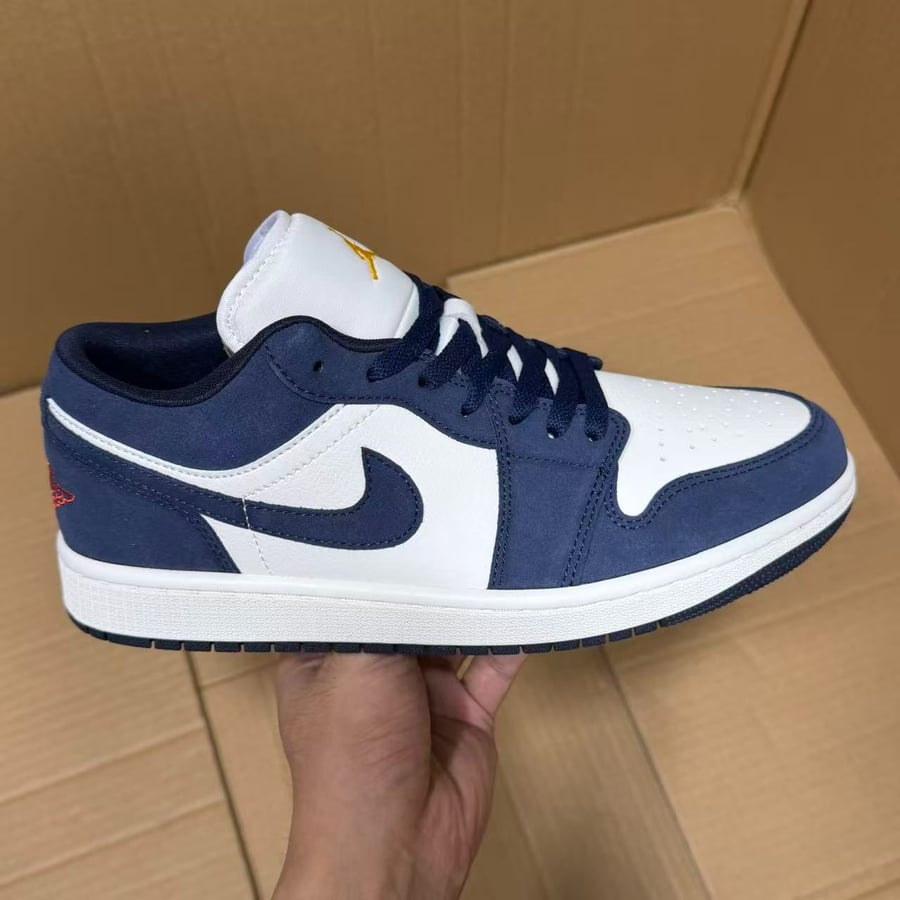 View 3 - Blue