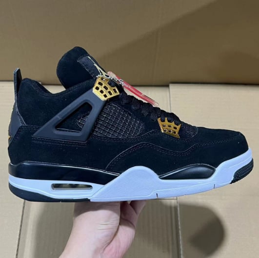View 7 - Black / Gold