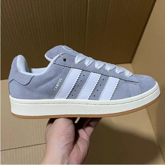View 3 - White / Grey