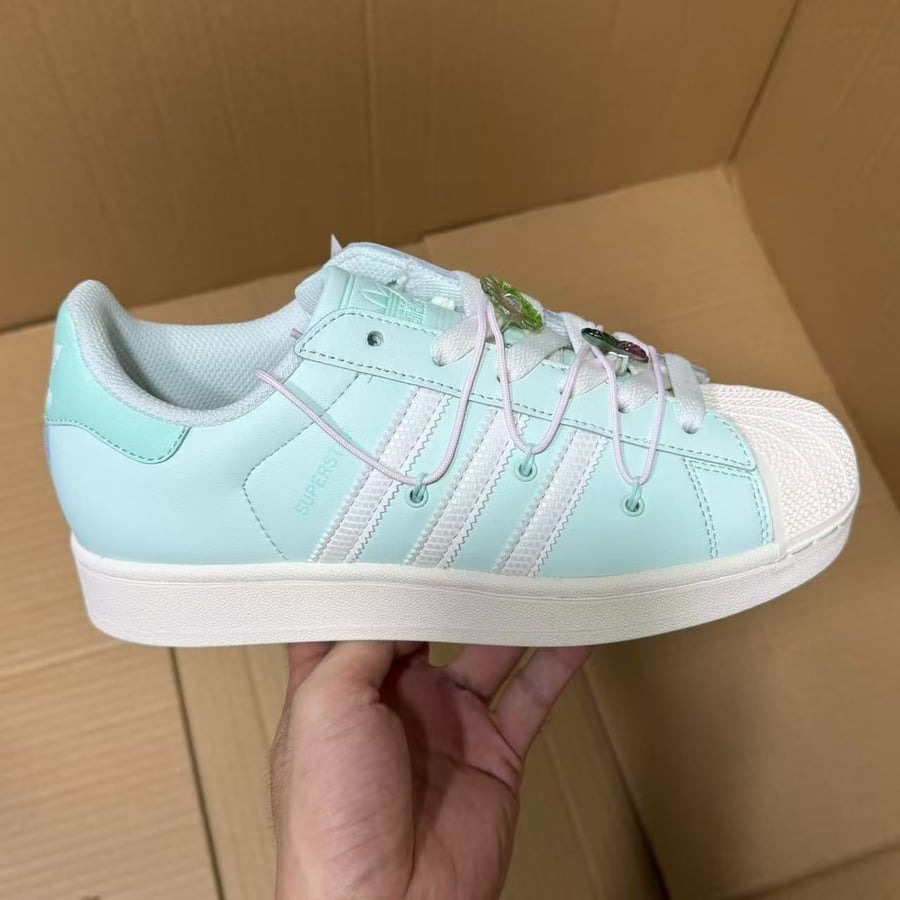 Sneakers T1 Batch Superstar Series