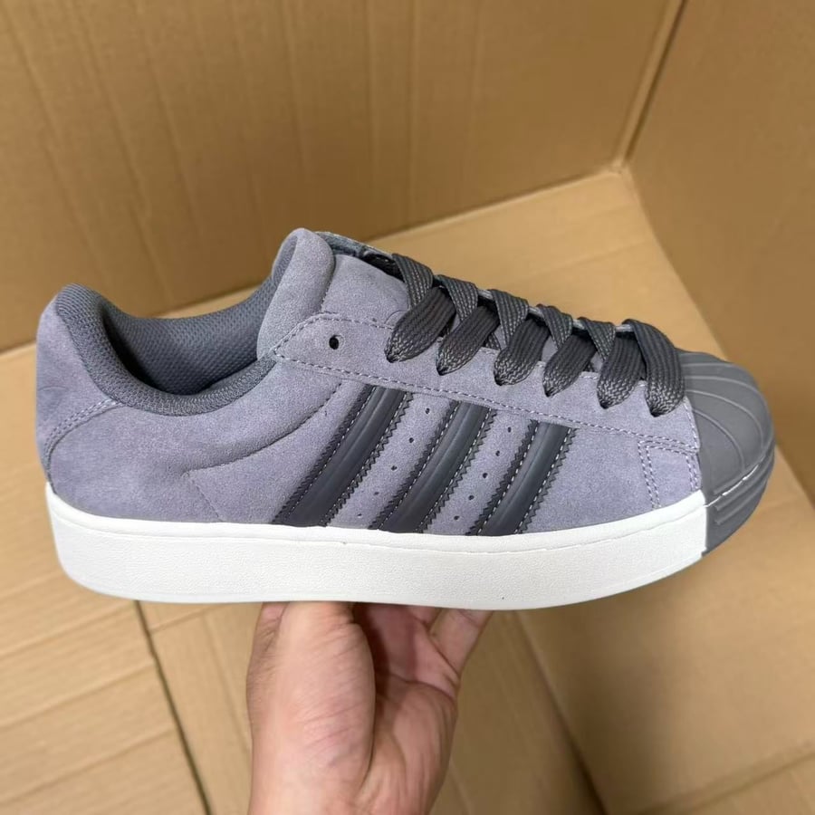 View 4 - Grey
