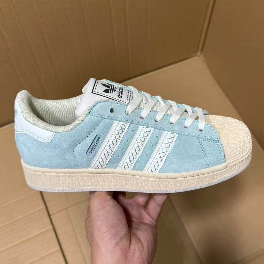 View 7 - Blue