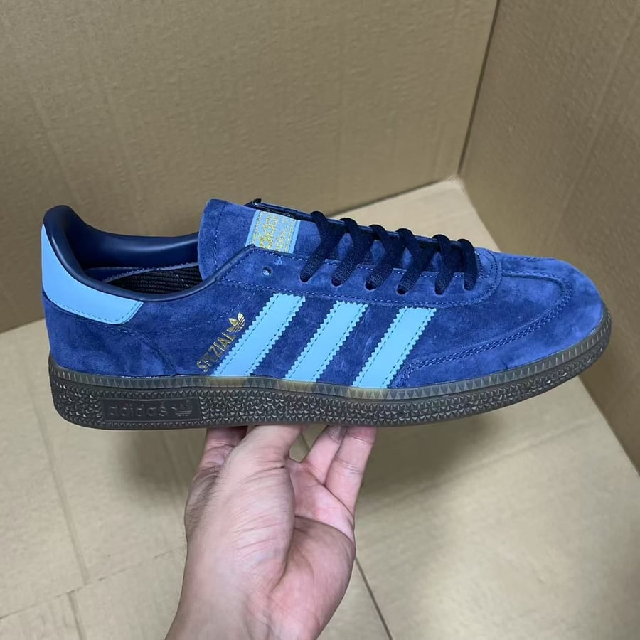 View 5 - Blue