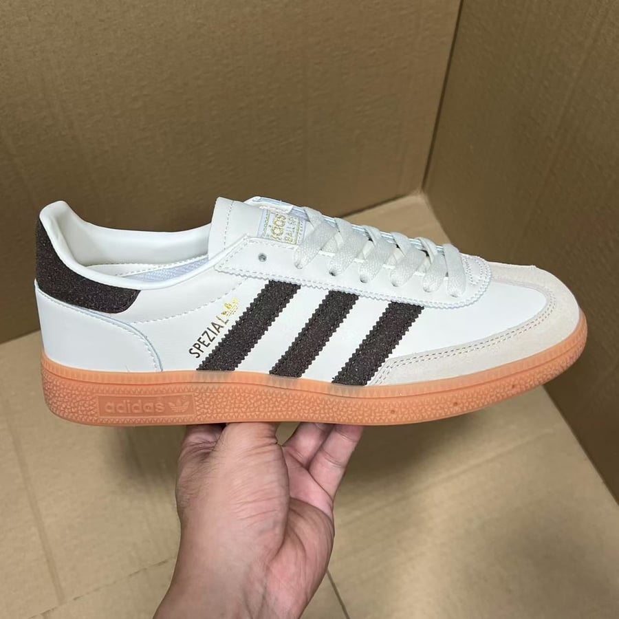View 2 - Black / Grey