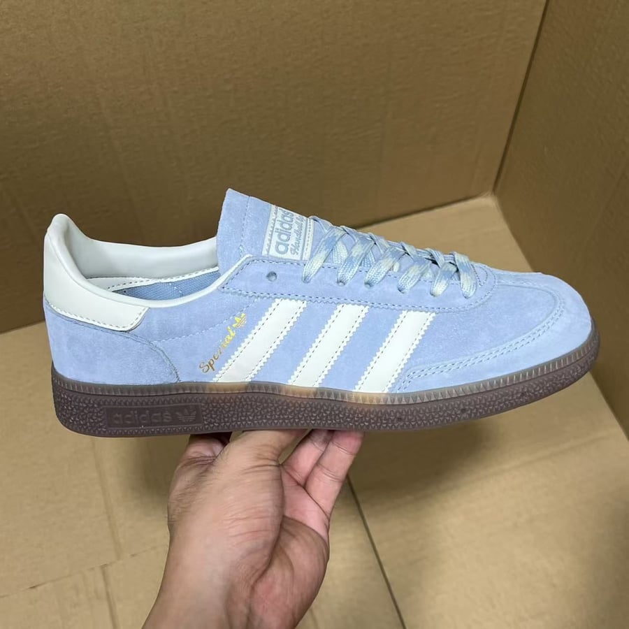View 3 - Blue