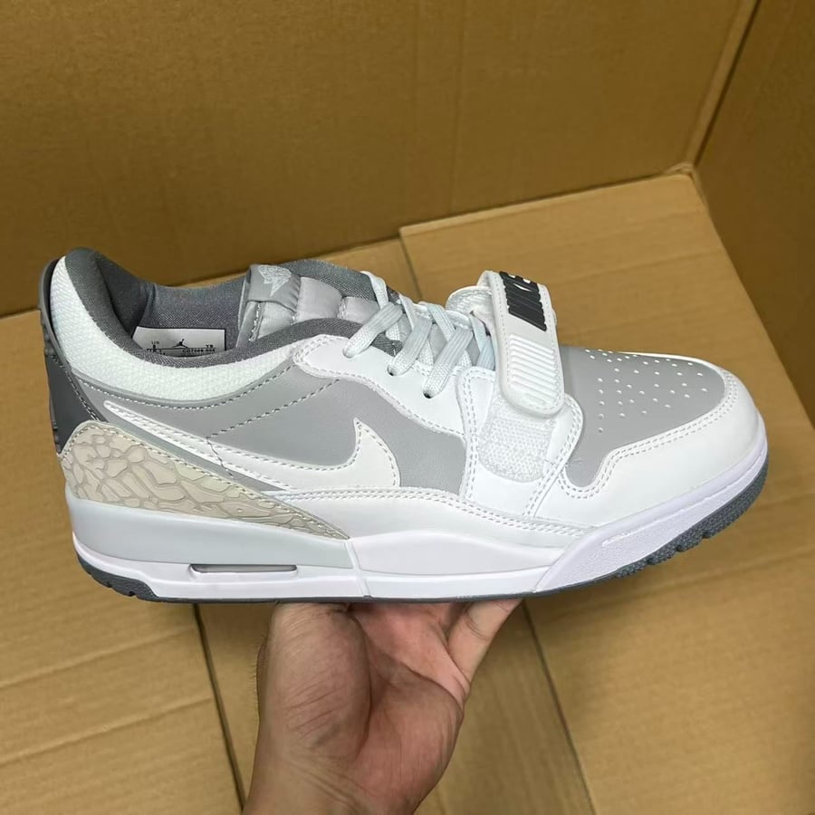 View 2 - Grey