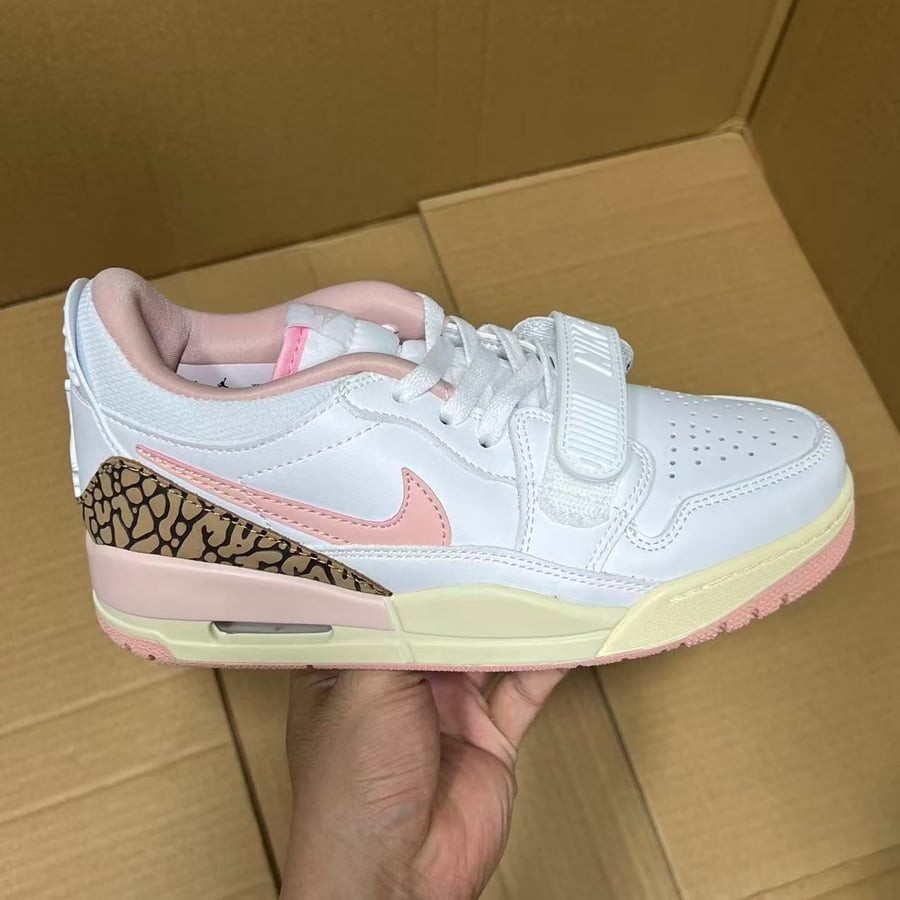 View 5 - White / Pink