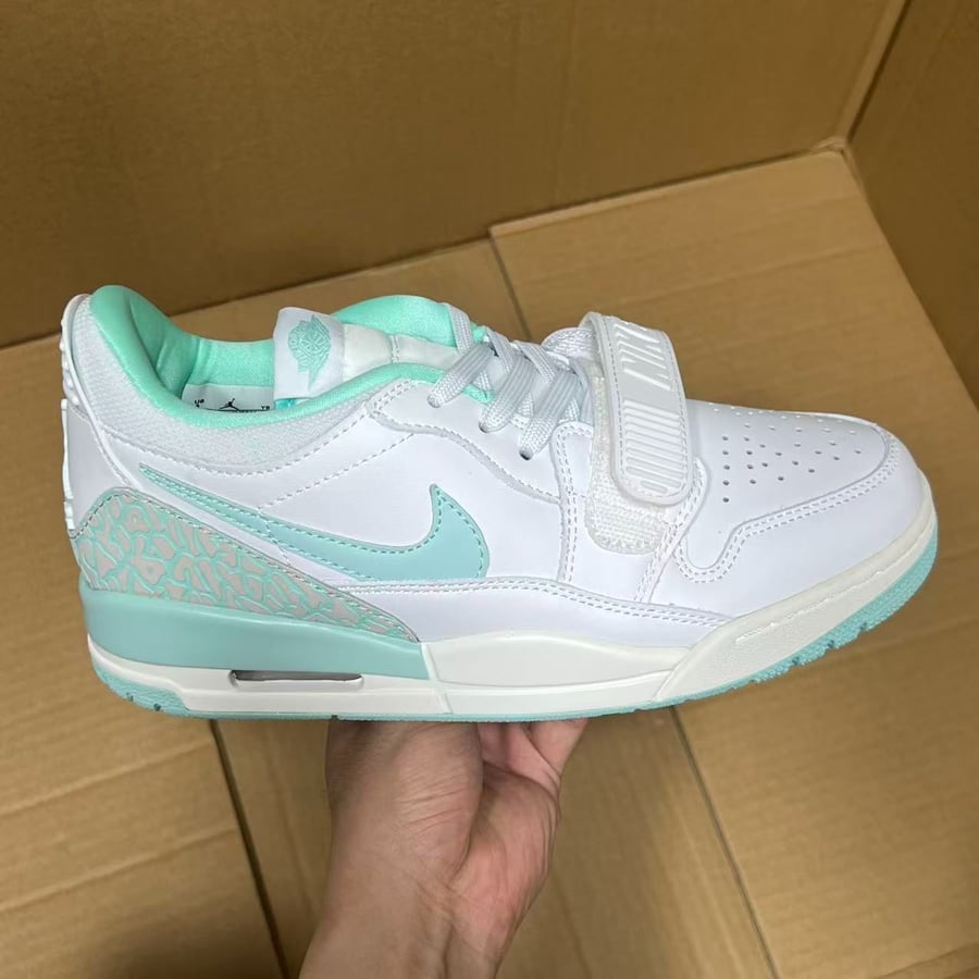 View 5 - Grey / Green