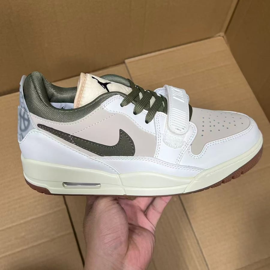 View 4 - Grey / Green