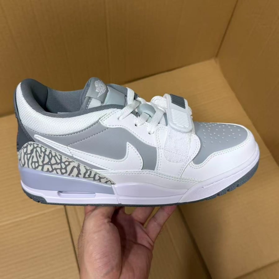 View 3 - Grey