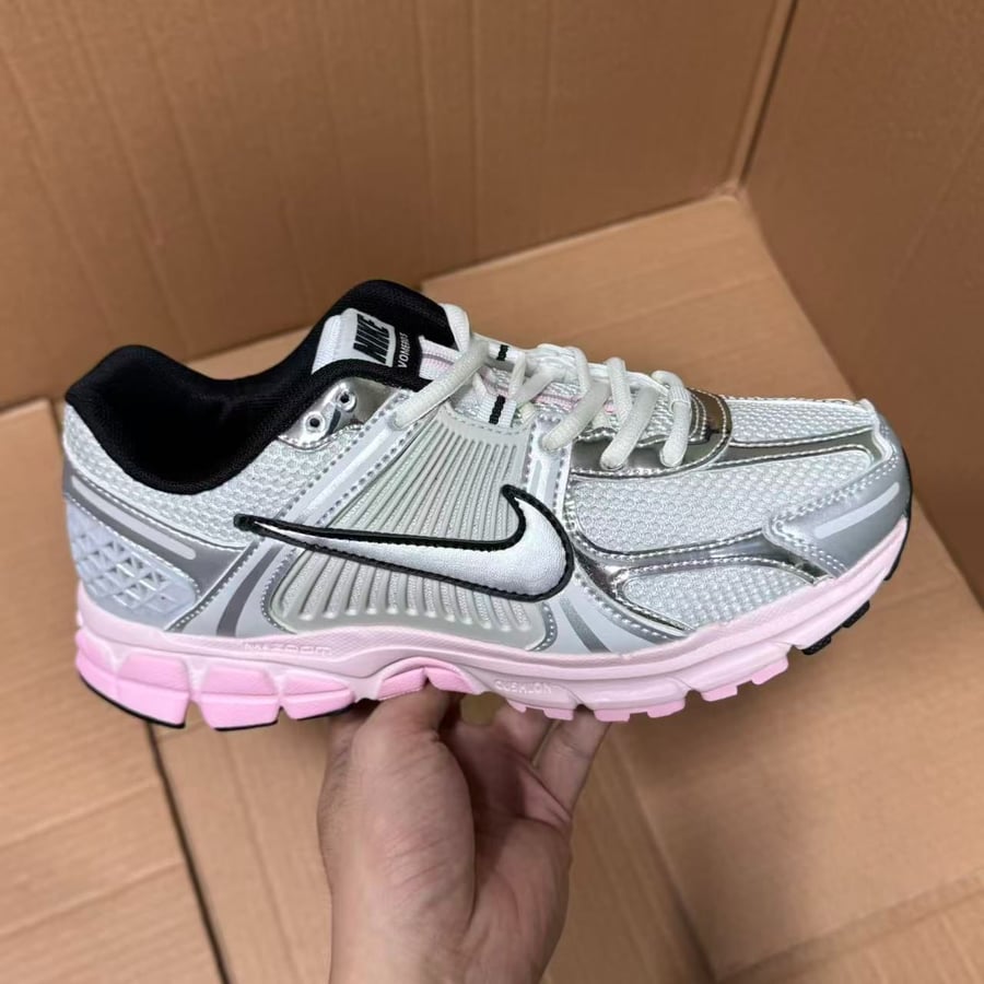 View 4 - Grey / Pink
