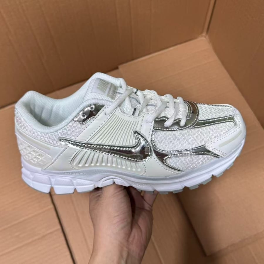 Running Shoes W Batch Vomero V5 Series