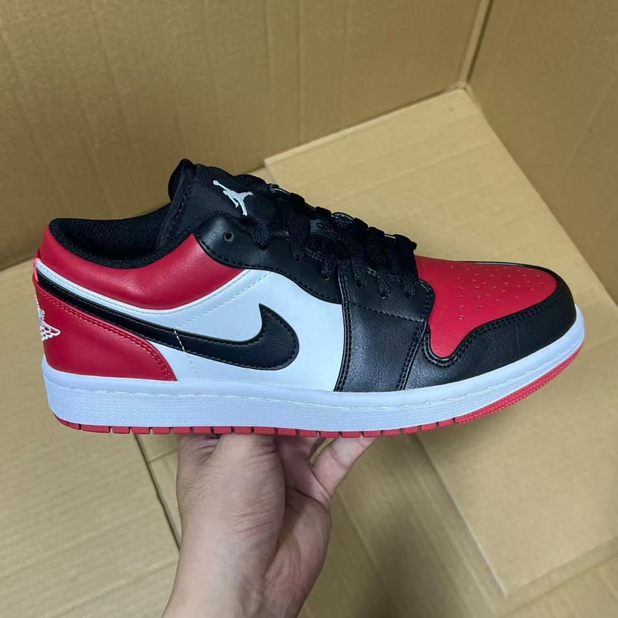 View 3 - Black / Red