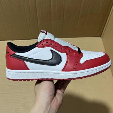 View 3 - White / Red