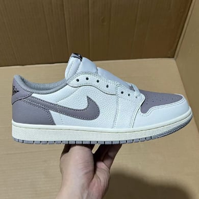 View 2 - White / Grey