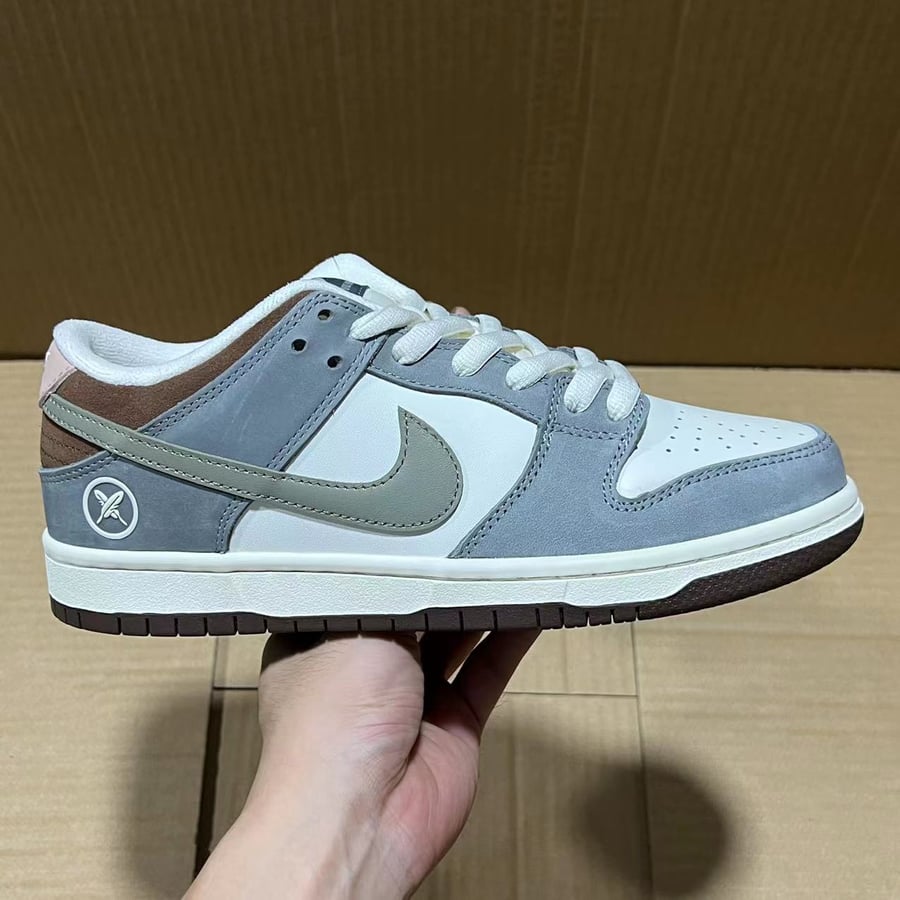 Sneakers X Batch Dunk Collection