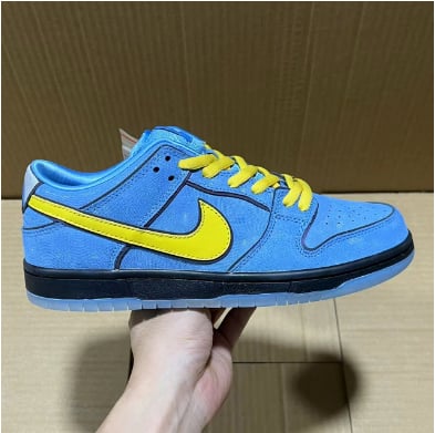 Sneakers X Batch Dunk Collection
