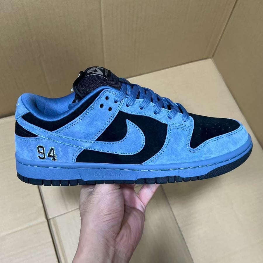 Sneakers X Batch Dunk Collection