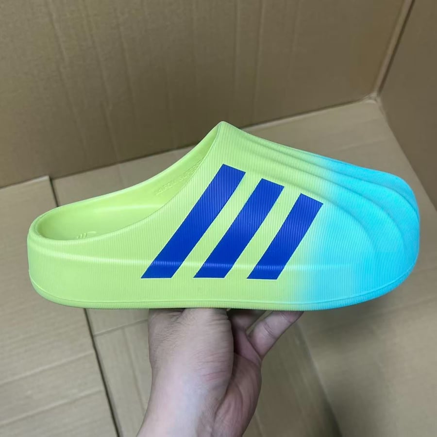 View 7 - Blue