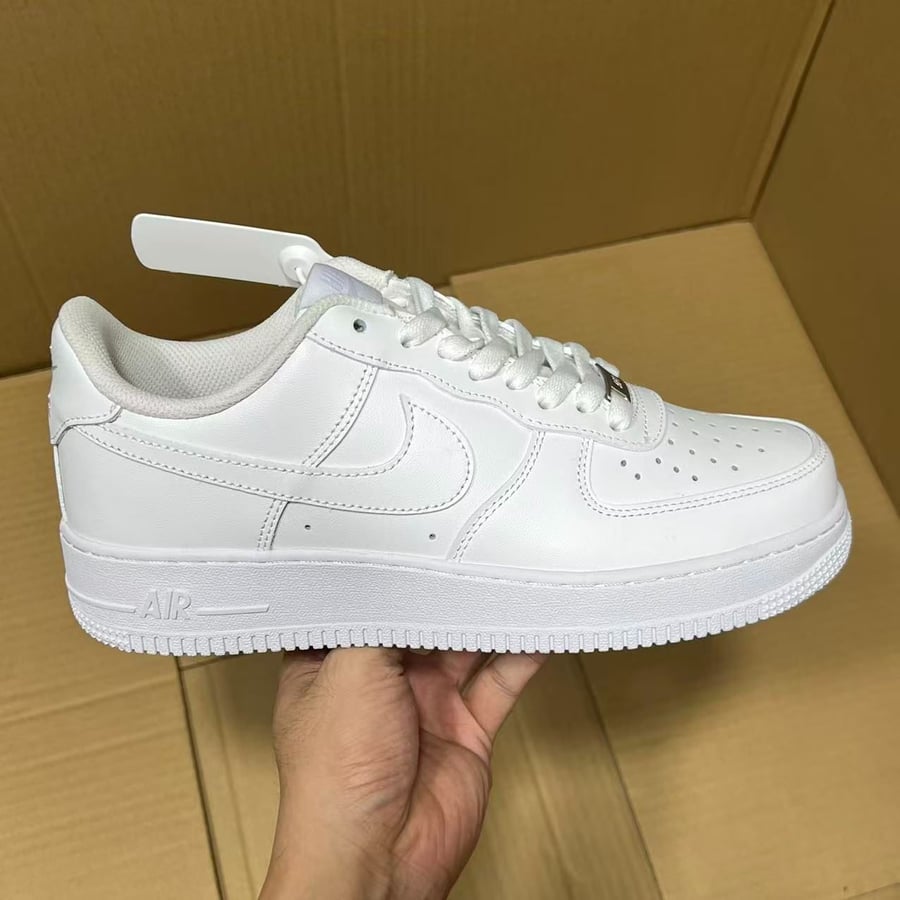 View 2 - White