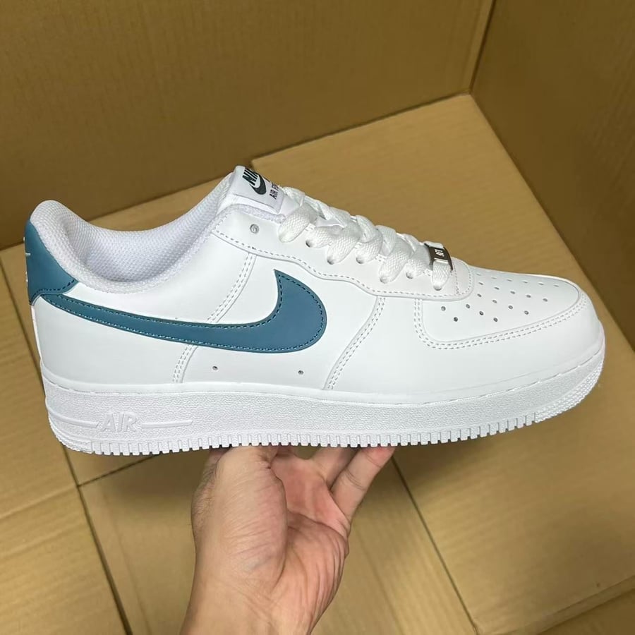 View 7 - White / Blue
