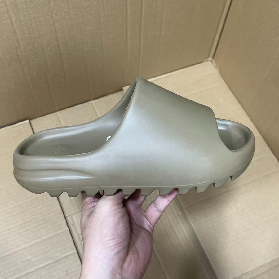 View 3 - Grey / Brown