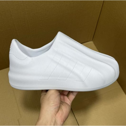 View 3 - White