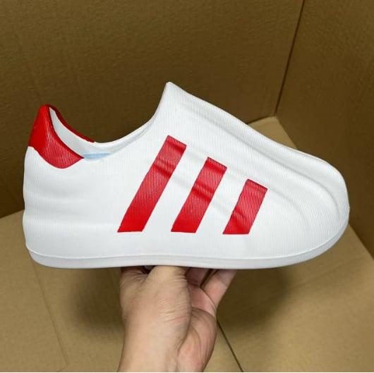 View 2 - White / Red