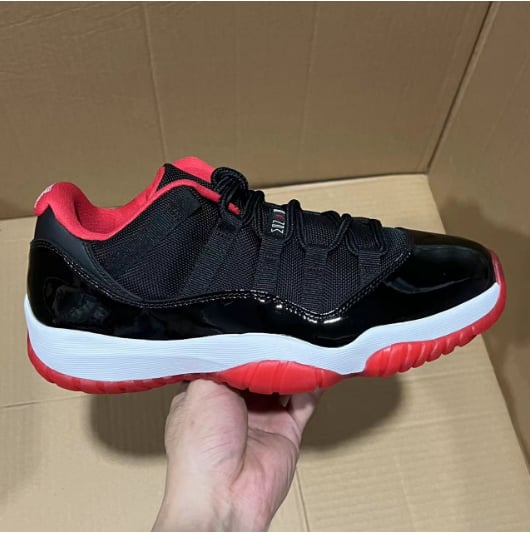View 5 - Black / Red