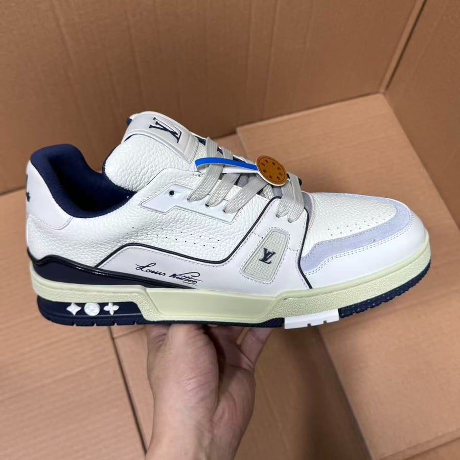 View 5 - White / Blue