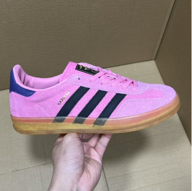 View 3 - Blue / Pink