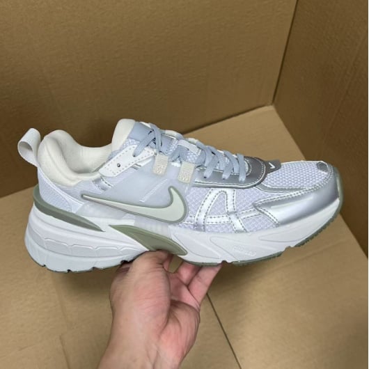 View 5 - Grey / Green