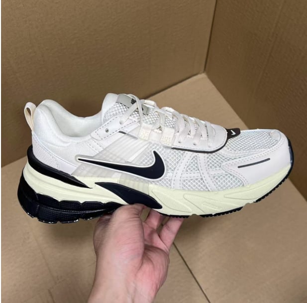 View 2 - Yellow / Beige